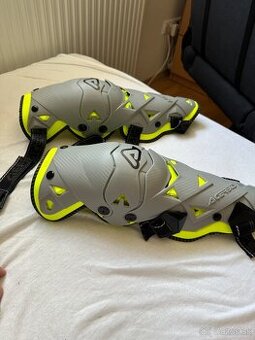 Predam tieto acerbis impact kolenačky