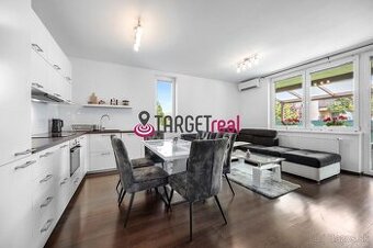 REZERVOVANÉ | TARGETreal | Priestranný byt so záhradou a dvo