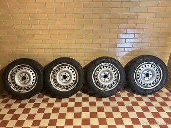 Plechové 5x114,3 r16+zimné pneu Vredestein Wintrac 205/55