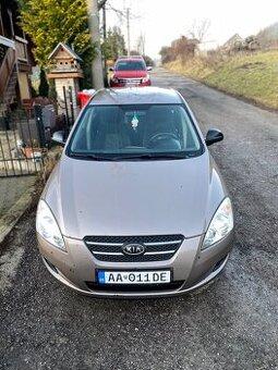❗️KIA Ceed 1.4 benzín❗️