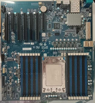 GIGABYTE MZ31‑AR0 (Rev. 1.x) + AMD EPYC 7551 32 Core, 64 Thr