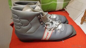 Bežecké lyže a bežecké topánky