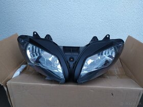 Predné svetlo Yamaha YZF-R1 02-03