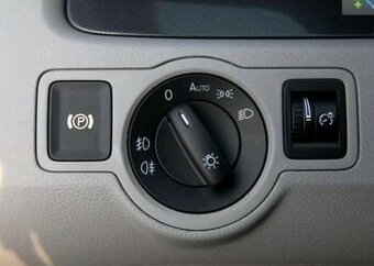 Ovladace vypinac svetiel a stahovanie okien SKODA VW