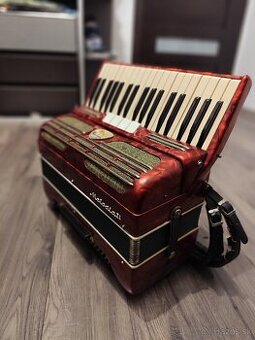 Predám Akordeon 80b