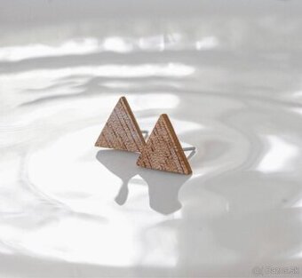 Krásne drevené home made náušnice