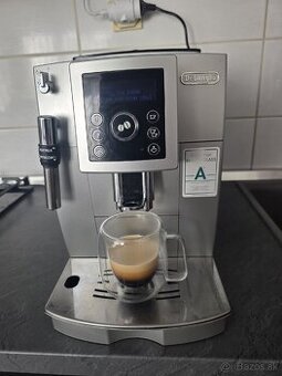 Kavovar Delonghi