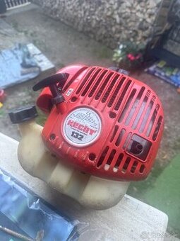 Krovinorez hecht 132