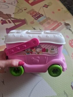 Autíčko na vhadzovanie tvarov