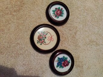 Predám ručne vyšívané obrázky