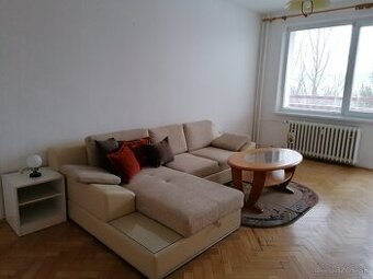 Slnečný byt 2+1, Hliny VI