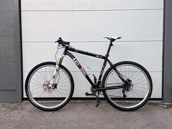 Predám horský bicykel AXIT 29, vidla FOX G2