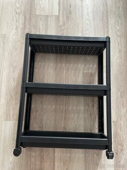 Ikea čierny vozík na kolieskach