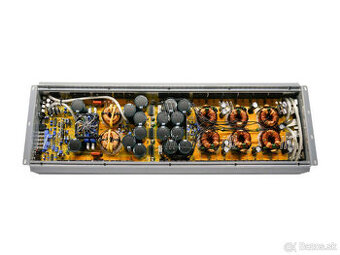 Špičkový zos. 8000W RMS + subw. 7000W RMS