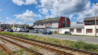 OBCHODNÝ PRIESTOR ÚSPEŠNÝCH - PRENÁJOM 270m2 oproti Hornbach