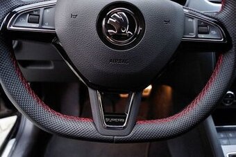 Skoda superb 3 plaketa