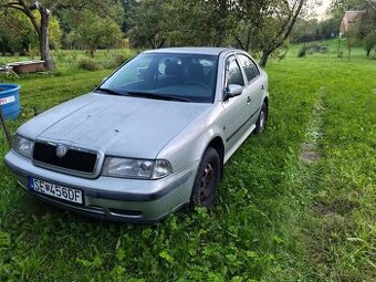 Octavia 1 1,6 74 KW