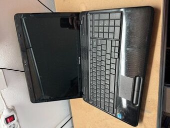 Predám pokazený notebook na náhradné diely zn.TOSHIBA L650//