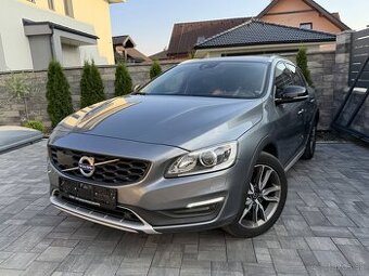 Volvo V60 2.0d 110kw D3 2017 Cross Country