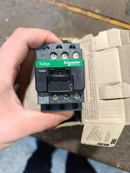 Schneider Electric LC1D12BD