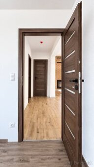 🛠️ Montáž interiérových dverí – profesionálne a spoľahlivo