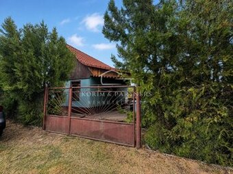 Viničný domček s rodiacim vinohradom a pivnicou | Svätý Pete