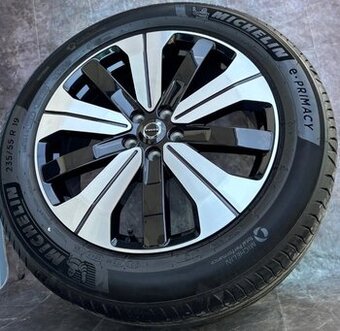 Letní sada Volvo XC60 235/55R19 105V DOT24