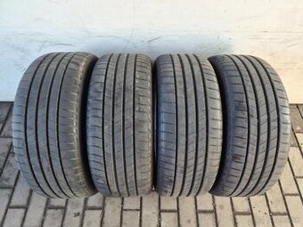 225/45 r18 letne