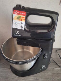 Predám mixer na cesto značky electrolux
