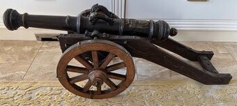 Historické bronzove delo 1671