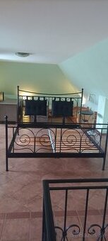 ikea postel kovova