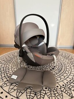 CYBEX Cloud G i-Size + Base G autosedacka vajicko