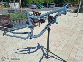 Rám Rockrider AM100s s Roch Shox Monarch Plus