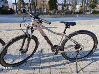 Dámsky horský bicykel Cube