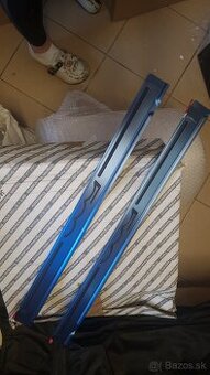 Fiat 500 2x ORIGINÁL Abarth prahové lišty 500 500C Ľ+ P