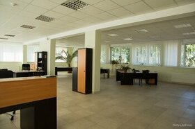 Kancelária v Lamači, aj s 2-izbovým bytom v cene - 1