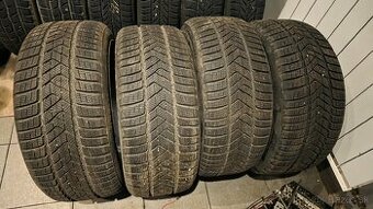 Zimné pneumatiky Pirelli Sottozero 3, 235/45 R18