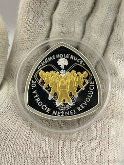 Medaila 17. November 20. výročie nežnej revolúcie zlato 999