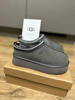 UGG Tazz II