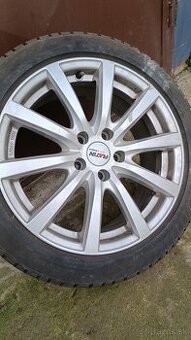 Predam zimné pneumatiky na ALU diskoch