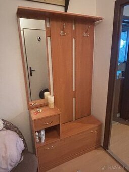 Predsieňová zostava