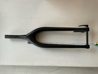 Pevná karbonová vidlica 29"/27,5+boost