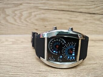 Nove LED hodinky s budíkmi v tvare tachometra