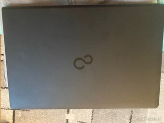 Plasty + klávesnica Fujitsu Lifebook A357 – kompletný set