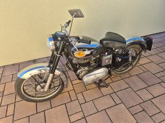 Royal Enfield Bullet 350 rok 1972