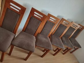 Stoličky z masívu