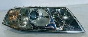 Skoda Octavia 2 pred-facelift práve predné svetlo halogén