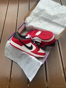 Nike Dunk Low SB Chicago