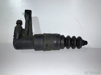 Pomocný spojkový valec VW Passat B5