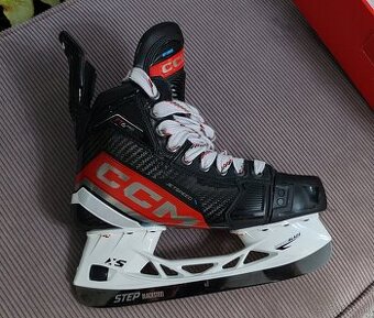 Korčule CCM Jetspeed FT6 PRO, (Vellkost: 39)